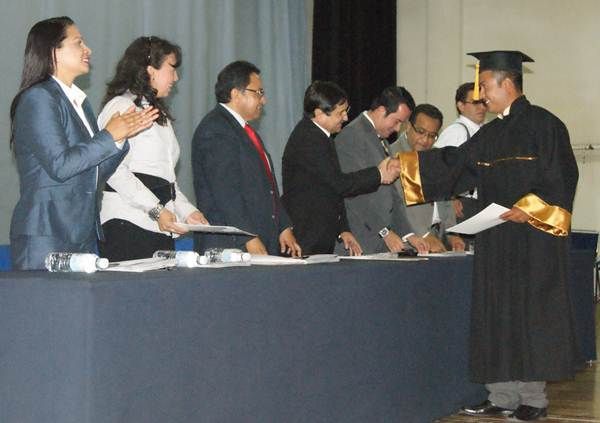 graduacion-derecho1 graduacion-derecho1
