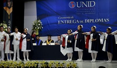 egresados-uni-4