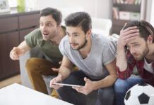 Las nuevas reglas del juego: Comportamiento móvil y la atención fragmentada en el fútbol